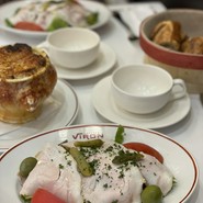 ランチメニューとオニオングラタンスープ