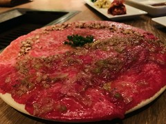 ロースのユッケ