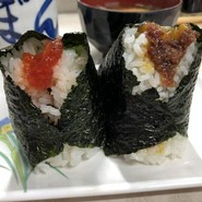 すじこ、卵黄+肉そぼろ