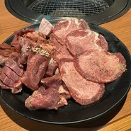 焼肉問屋闇市甲子園口店FC