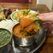 アジアンダイニング　ヤミー