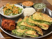 アジアンダイニング　ヤミー