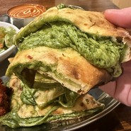 アジアンダイニング　ヤミー