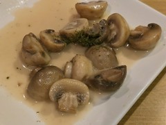 本日のお薦めマッシュルーム…だそうです