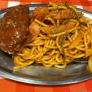 ナポリタンハンバーグ小　930円-1