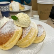 幸せのパンケーキ　福岡天神店