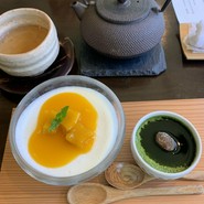 お気に入りの黒豆茶は鉄瓶で。