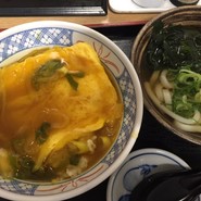 丼とミニうどんのサービスランチ