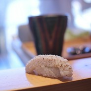 鮨広島　あじろや　本店