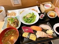 鮨とSAKE 茶屋町Marry