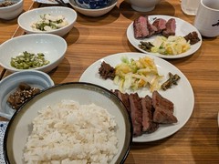 牛たん炭焼利久　泉中央店