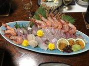 別注料理:刺身盛り合わせ(甘海老、シマアジ、鯛、ウニ、カンパチ、ホタテ)