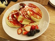 ふわふわミックスフルーツパンケーキ