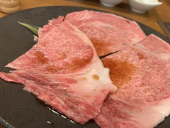 和牛とワイン　フォーコ
