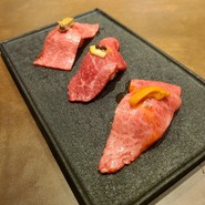 和牛焼肉 やくにく 新宿東口店