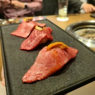 和牛焼肉 やくにく 新宿東口店