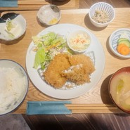 ランチ　コロッケとアジフライ盛り合わせ¥1320
