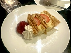THE GRAND LOUNGE