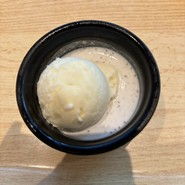 LIVEスイーツ(下は胡麻プリンのようなものでした)