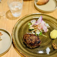 BRACERIA　PASTICCERIA　BOND