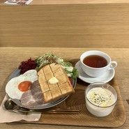 フードスケープ ベーカリー パンとスープ