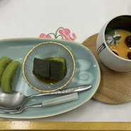 抹茶わらび餅とマンゴープリン！