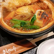 みそ鍋きしめん(天ぷら、もち入り)