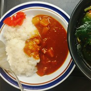 蕎麦のお供にミニカレーライス