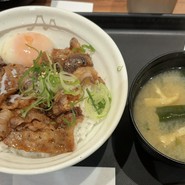 元祖旨辛焼き牛めし690円！