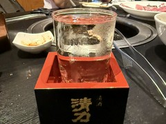 ChatGPT 說： こちらの焼肉店は本当に美味しかったです！お肉はとても新鮮で、どの部位も柔らかく