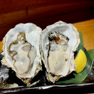 貝バル Baccanale