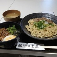 焼きそば食堂 三三