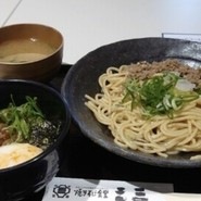 焼きそば食堂 三三