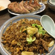 半ドライカレー炒飯と餃子