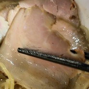 薄切りの柔らかチャーシュー！