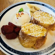フレンチトースト苺コンポート