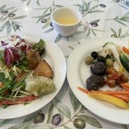 キャナリィ・ロウ四日市店