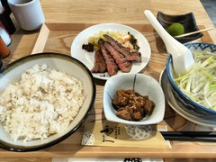 牛たん炭焼利久　中央通り店