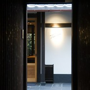 長い路地の先に、、、