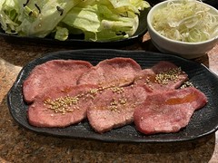 炭火焼肉 矢つぐ 本店