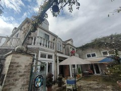 ラ・ローゼブランシュ薔薇舘