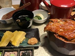 ひつまぶし　登河　那古野本店