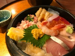 海鮮丼