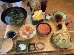 浮世離れのSHIMA DOROBO