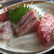 日替わり定食の 刺身盛合わせ