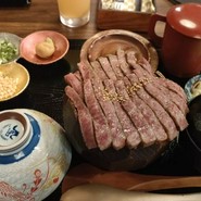 肉究亭