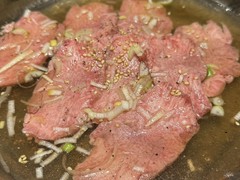神戸牛焼肉＆生タン料理　舌賛ZESSAN　大手町店