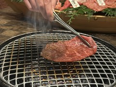 神戸牛焼肉＆生タン料理　舌賛ZESSAN　大手町店