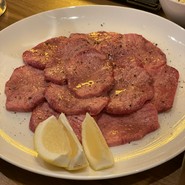 ニクタラシ　金山店