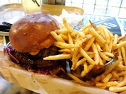 J.S. BURGERS CAFE 新宿店